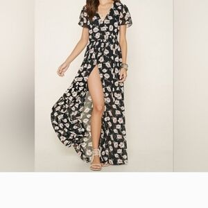 NWT Floral chiffon forever21 maxi dress